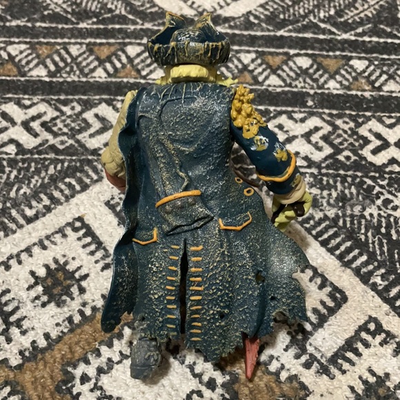 Disney Pirates Of The Caribbean Zizzle Davy Jones Claw Snap Action Figure - Picture 4 of 5